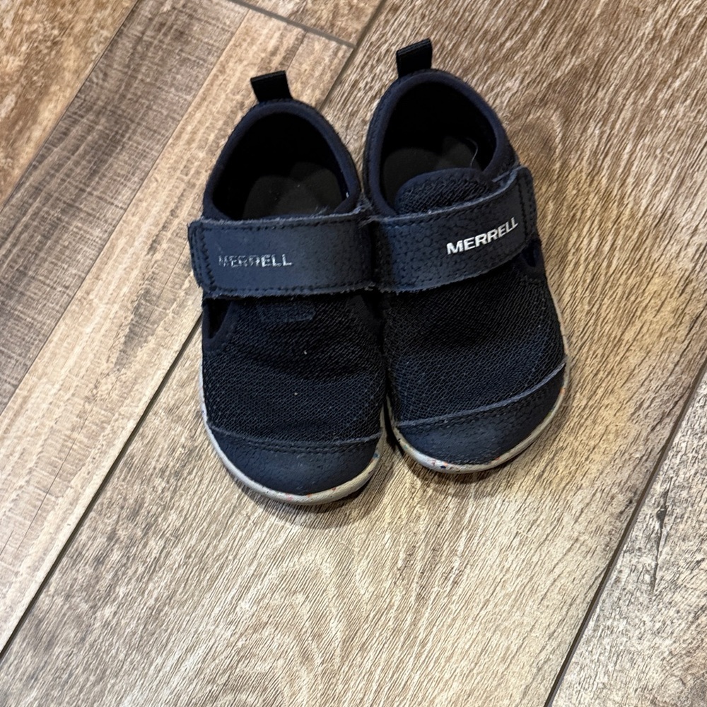 Merrell Toddler Black Easy-On Athletic Sneakers/Water Shoes